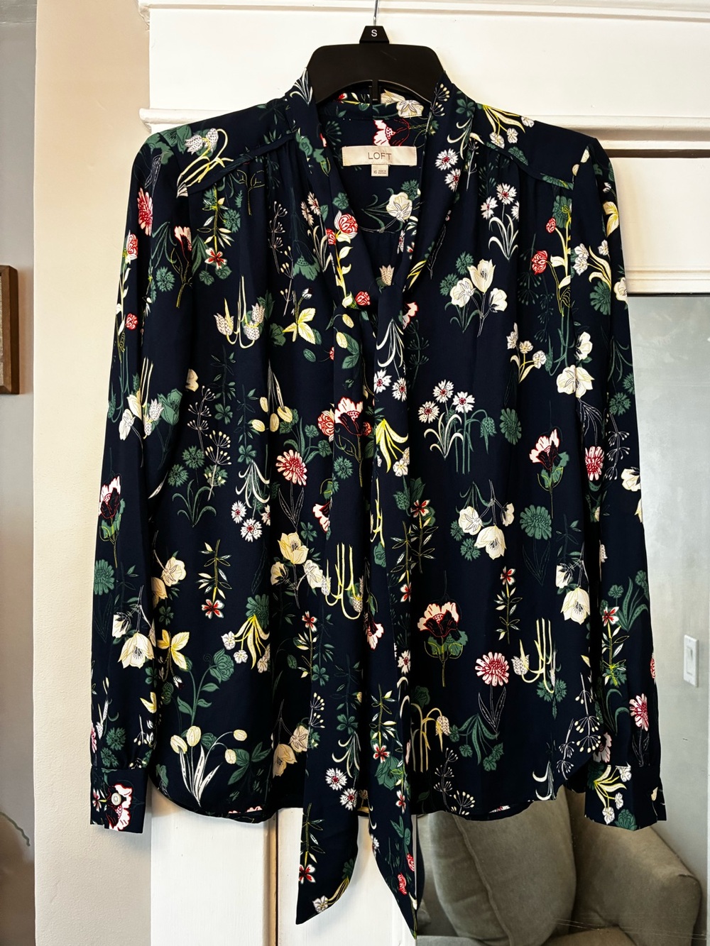 LOFT Floral Tie Neck Long Sleeve Blouse Dark Navy Blue Size XS